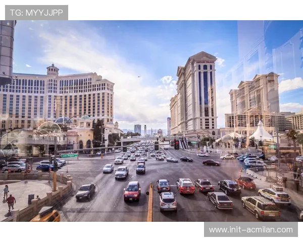 拉斯维加斯夜景下的超车战,赛道温度成变量 拉斯维加斯夜景下的超车战,赛道温度成变量