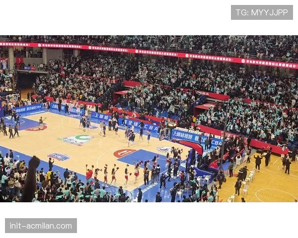 【2026年4月CBA联赛赛季攻防结构趋势·赛事筹办·场馆青岛国信体育馆完成智能地板升级,内置传感器可追踪球员移动热区